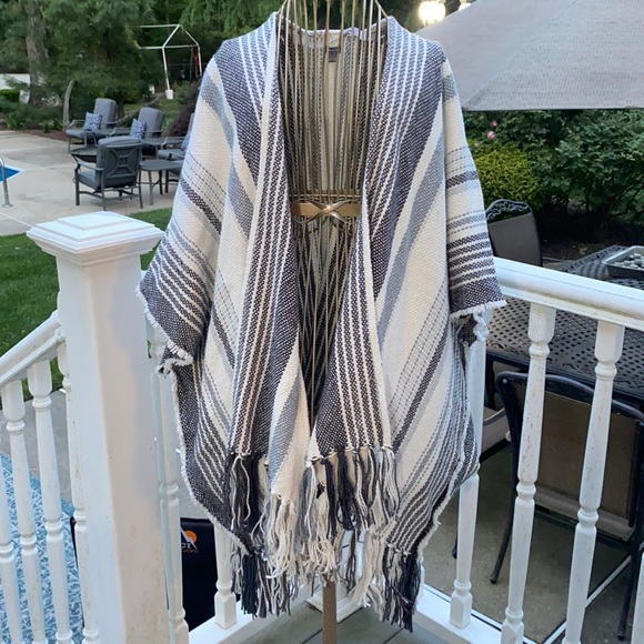 American Eagle Outfitters Sweaters - AEO blue, grey, and white cardigan